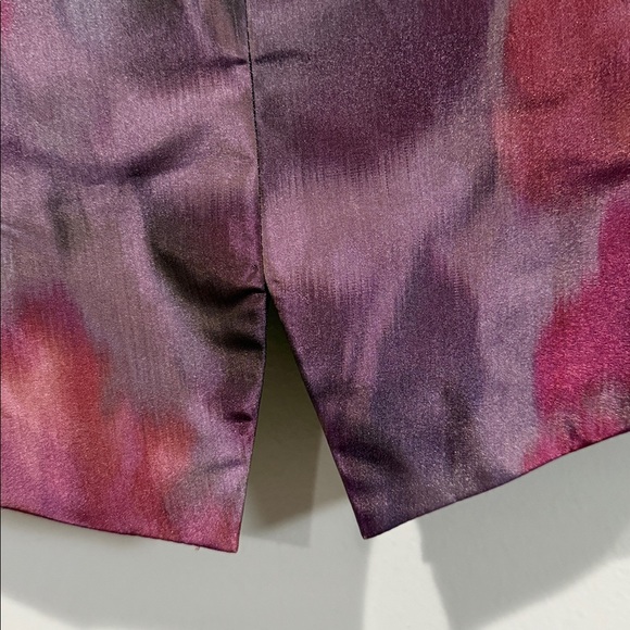 Carmen Marc Valvo Sleeveless Collared Top - Red and Purple - Picture 4 of 7